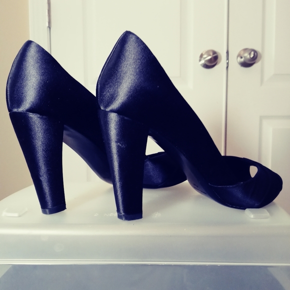 Nine West Women's Black Heels - Picture 6 of 13